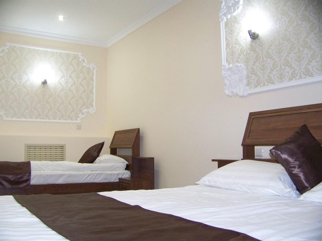 Sky Luxe Hotel Астана Екстериор снимка